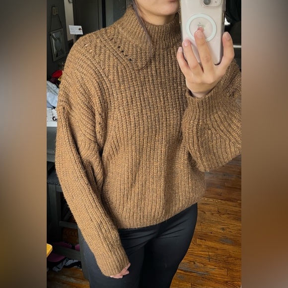 Knitted sweater - Picture 4 of 10